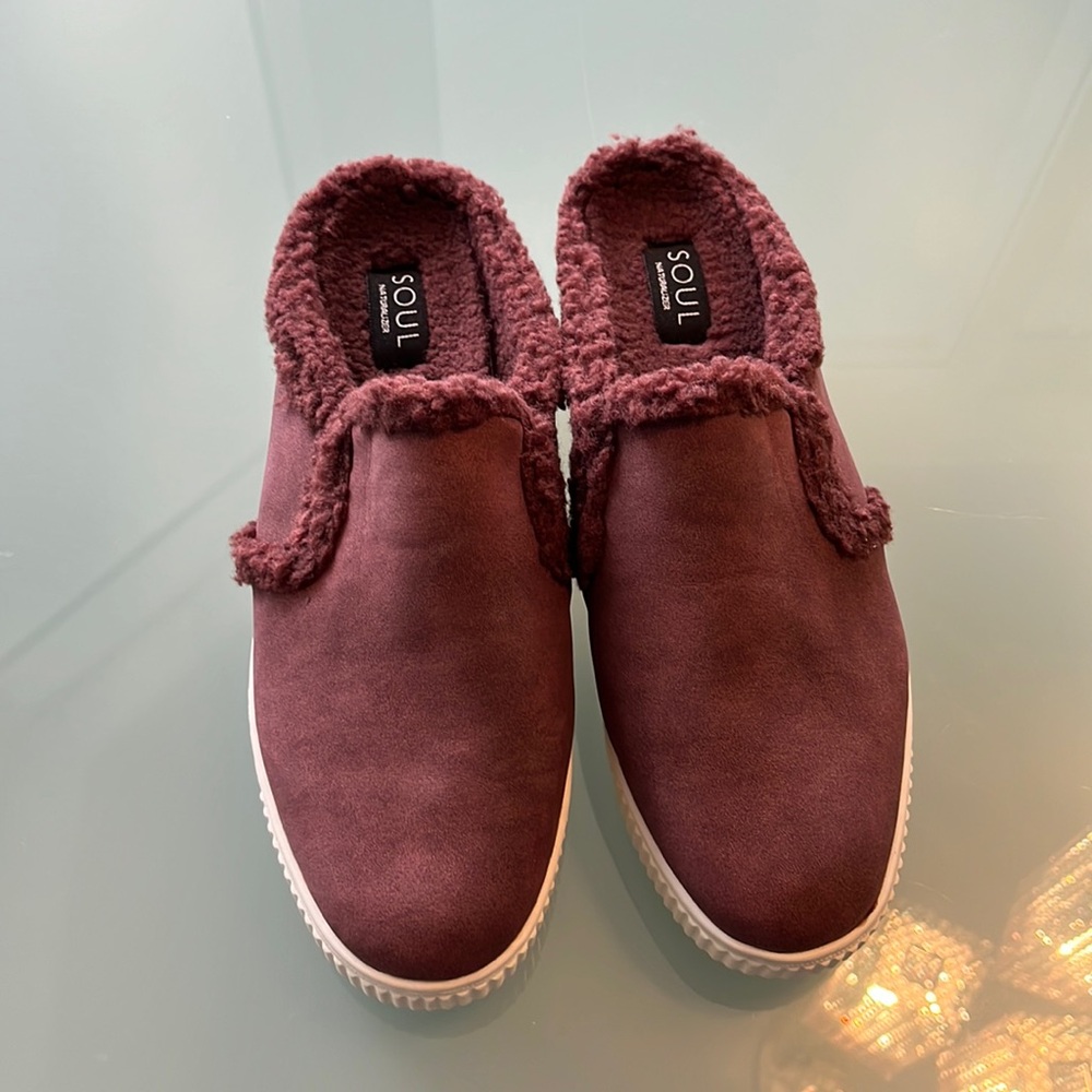 Woman’s Saul neutralizer size 40 brown suede